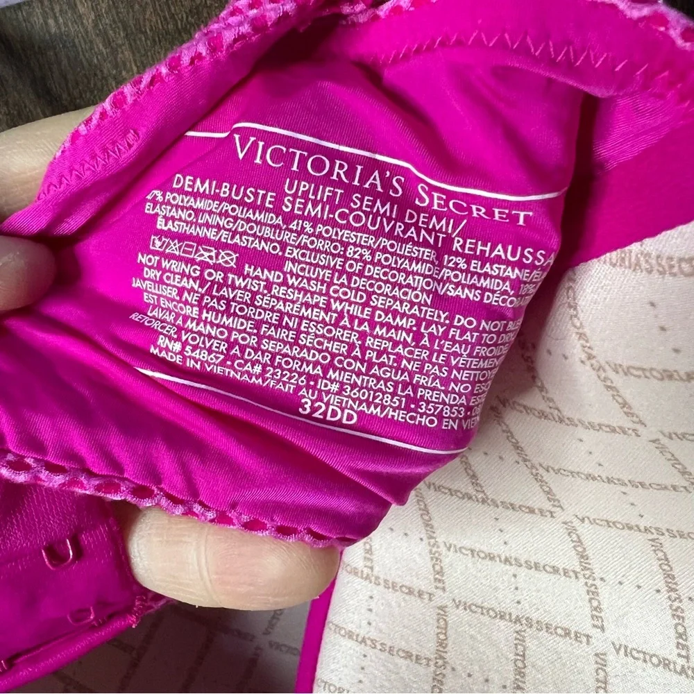 NWOT Victoria's Secret Uplift Semi Demi Multiway T-Shirt Bra Pink fish net 32DD
